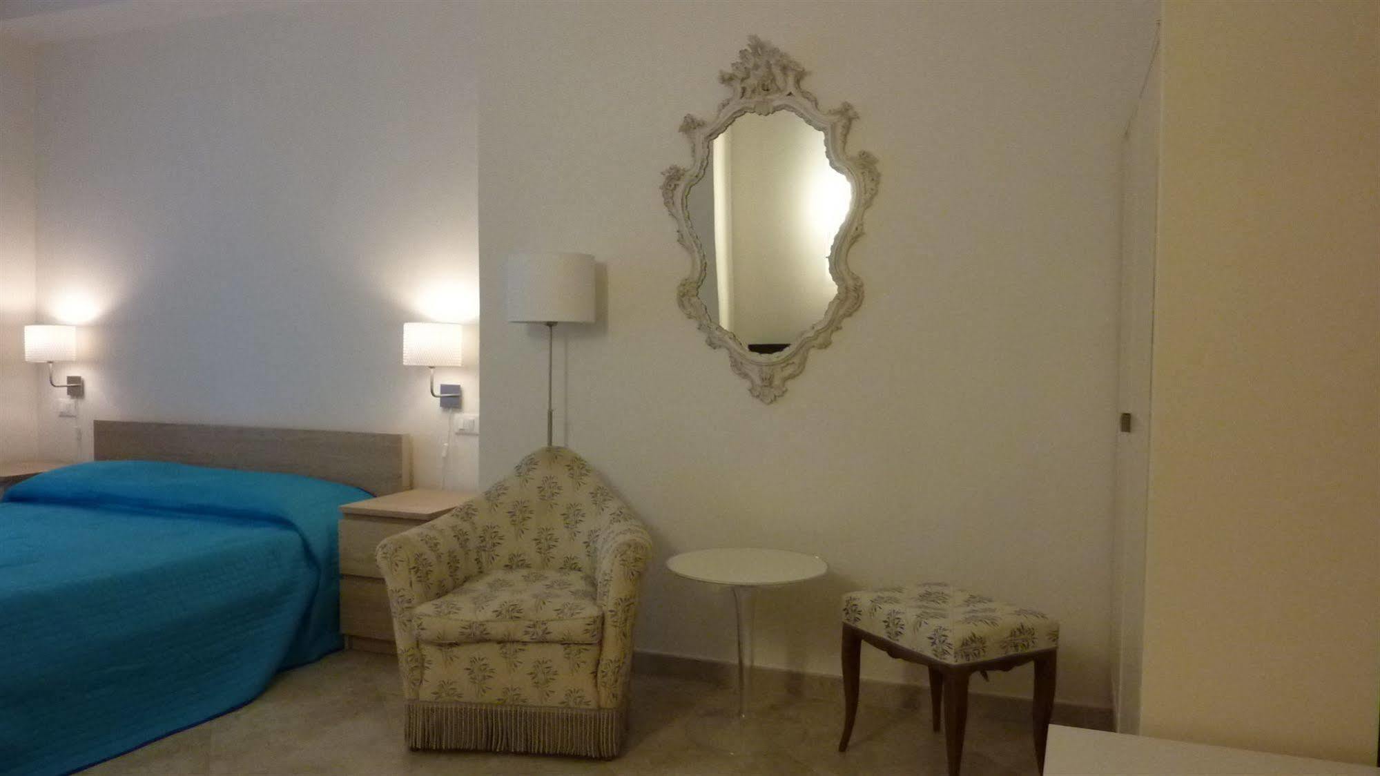 Sweet Home Cosseria Firenze Bagian luar foto
